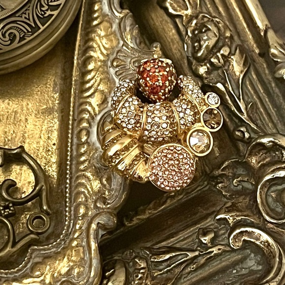 KATE SPADE • Patisserie Creative Croissant Strawberry Statement Ring - Picture 6 of 7